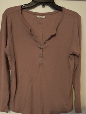 Maurices Long Sleeve Henley Top in Dusty Mauve